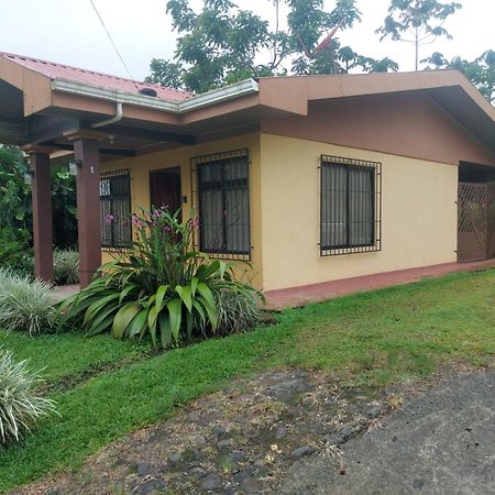 Casas De Campo Las Pavitas Cottages "Red Frog" Palma エクステリア 写真